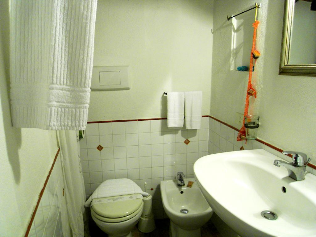 Guest House Il Borgo Di Sempronio Semproniano Kamer foto